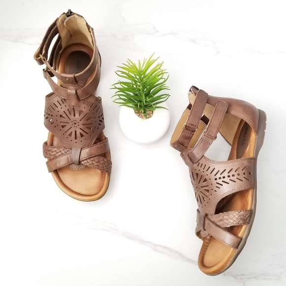 Earth Shoes - Earth Breaker Gladiator Sandals Bark Brown Leather